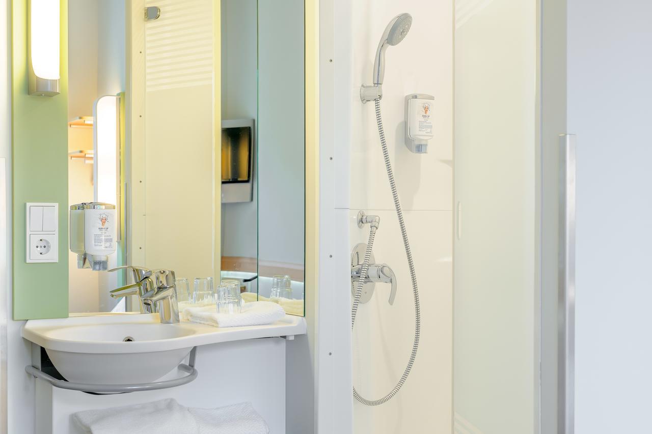 Ibis Budget Frankfurt City Ost Frankfurt am Main Exterior photo